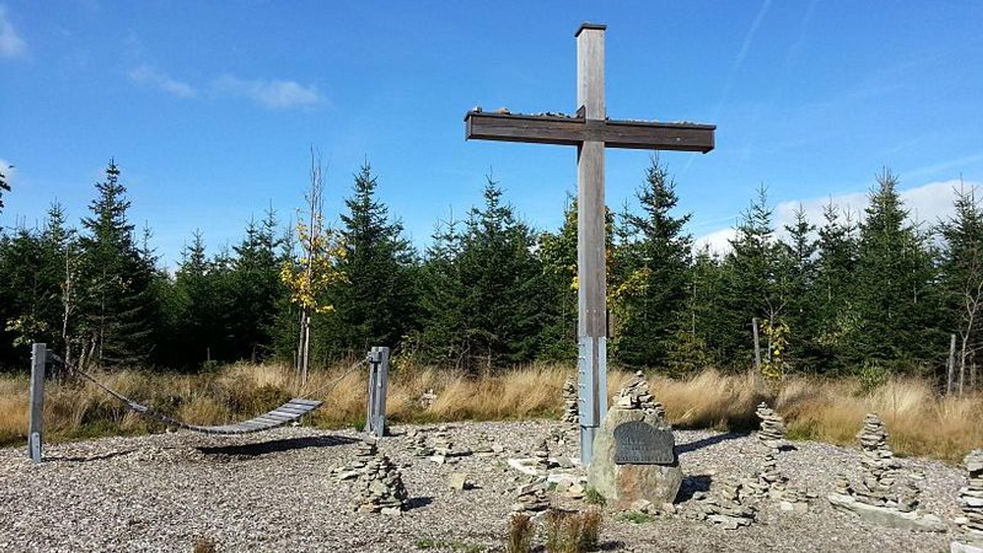 Gipfelkreuz auf dem Langenberg.