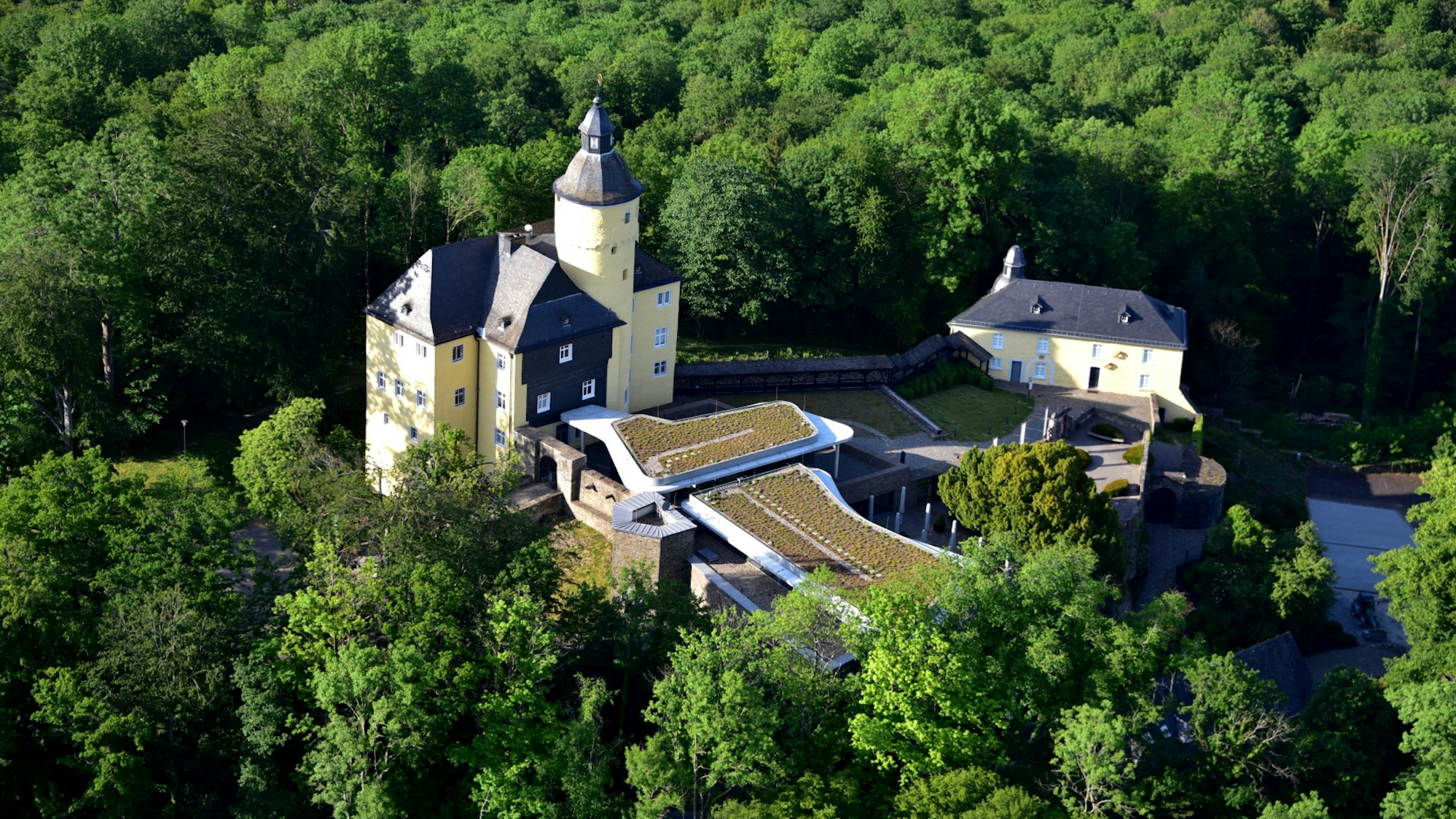 Vogelperspektive auf Schloss Homburg.