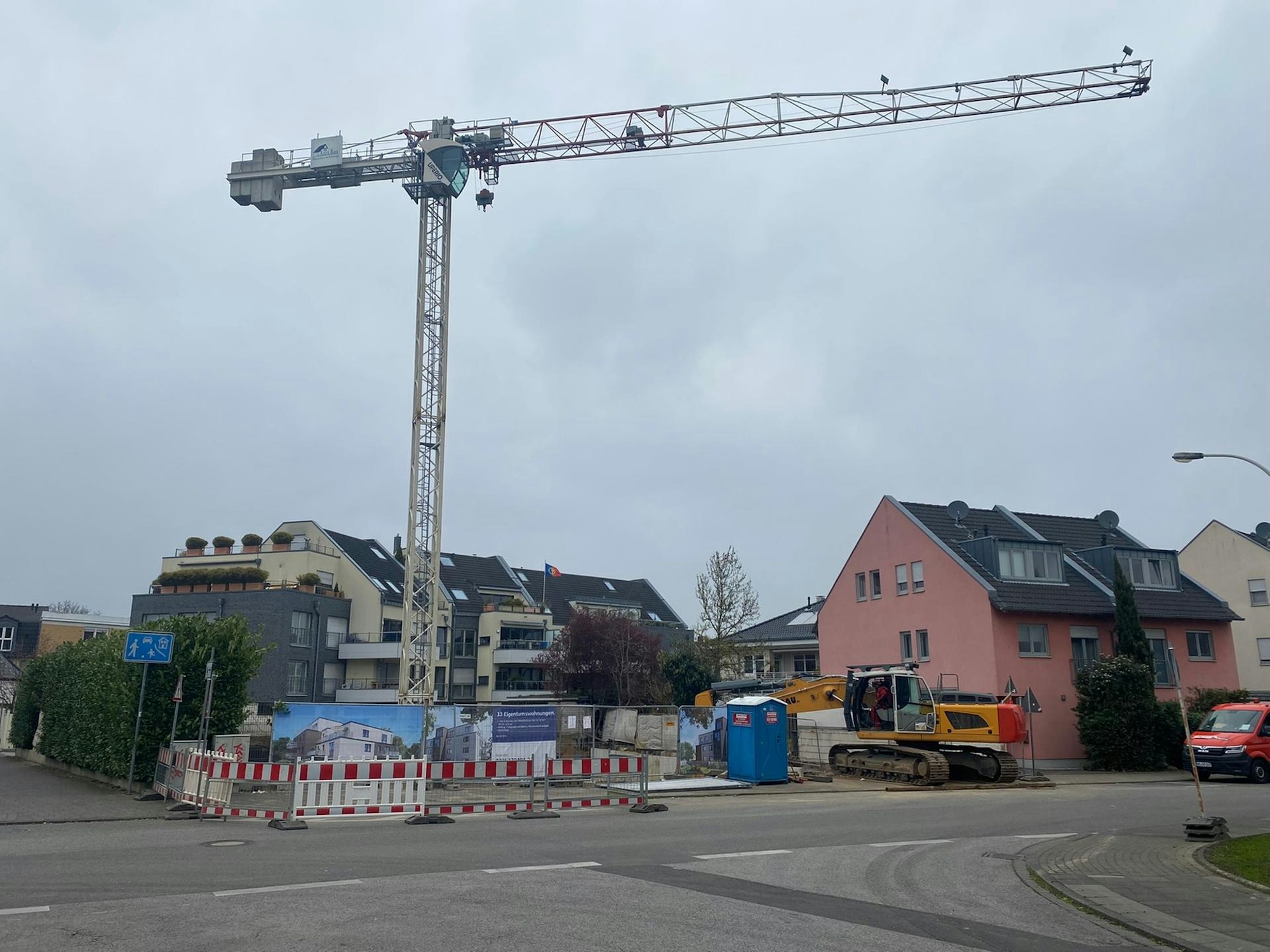fre-wohnhaus-bachem-baustelle