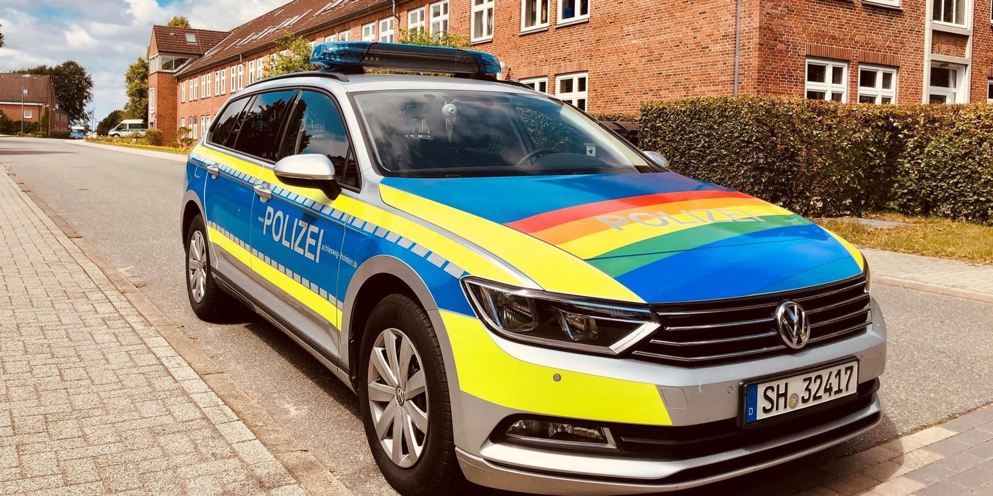 Regenbogen-Streifenwagen