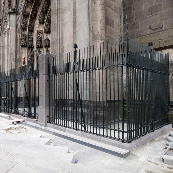 20200403_tb_Koelner_Dom_Zaun_001