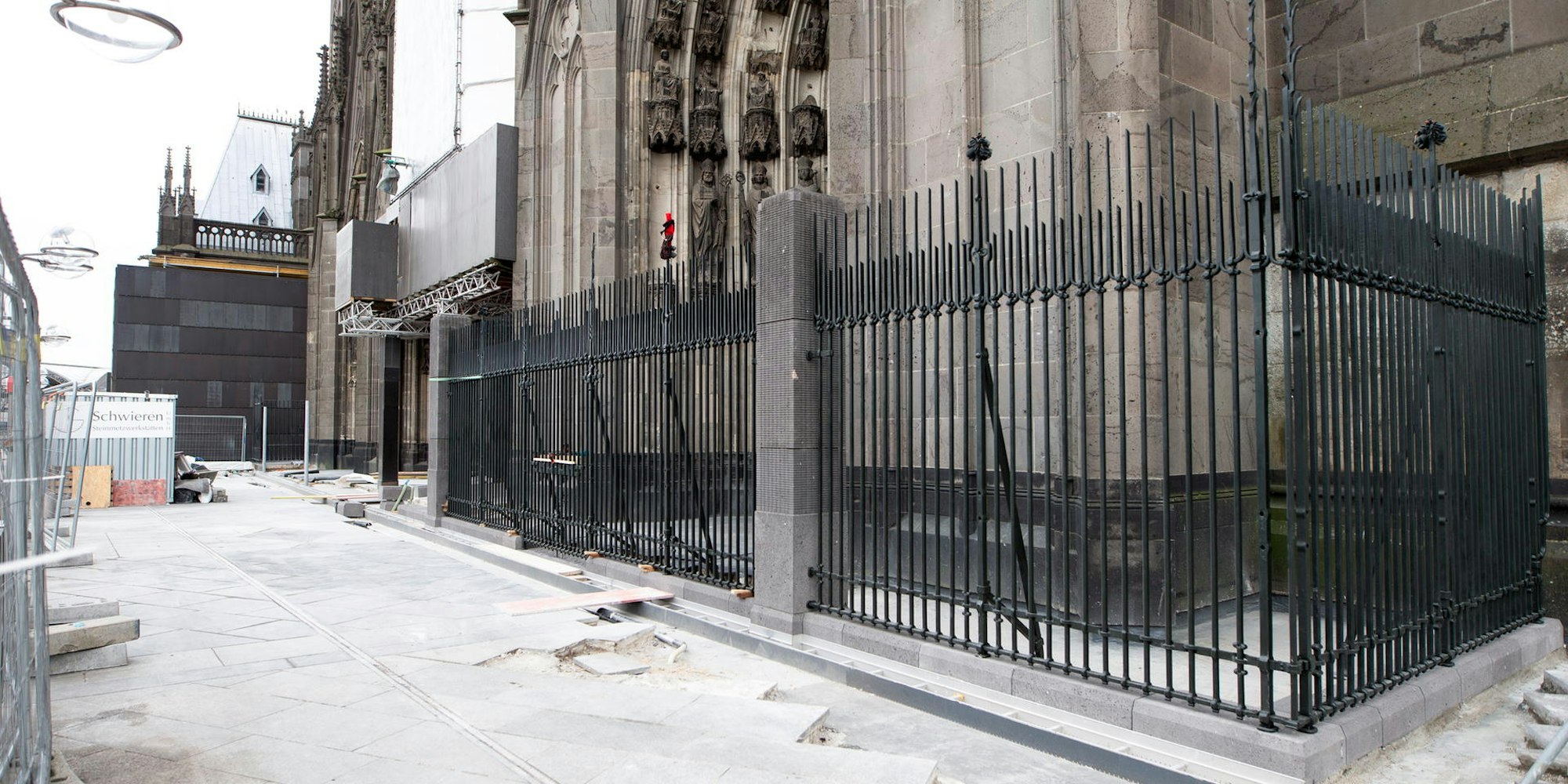 20200403_tb_Koelner_Dom_Zaun_001