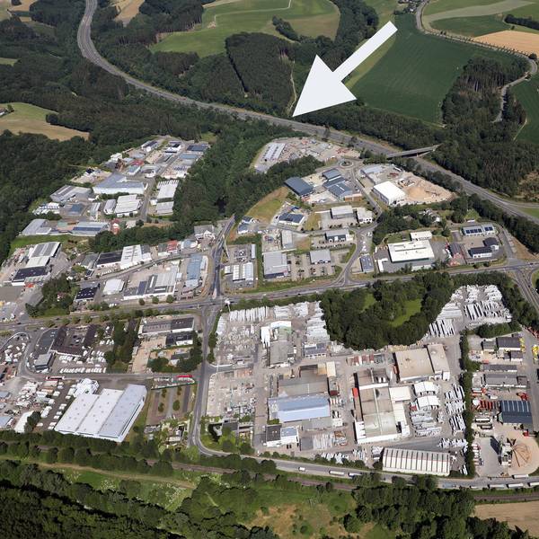Ov_Industriegebiet_Hammermuehle_Burghof_2314_Pfeil
