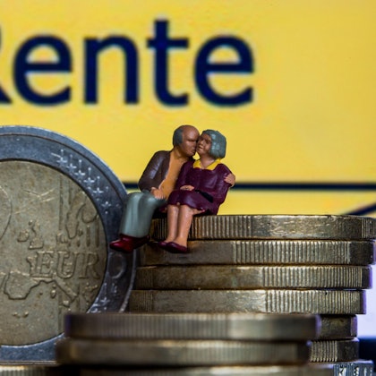 Schon bald gehen die Babyboomer in den Ruhestand. Um die Rentenkasse weiterhin gefüllt zu halten, sollen auch Kapitalerträge aus Aktien hineinfließen.