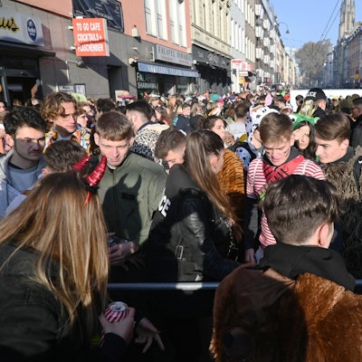 Kontrollen an Karneval