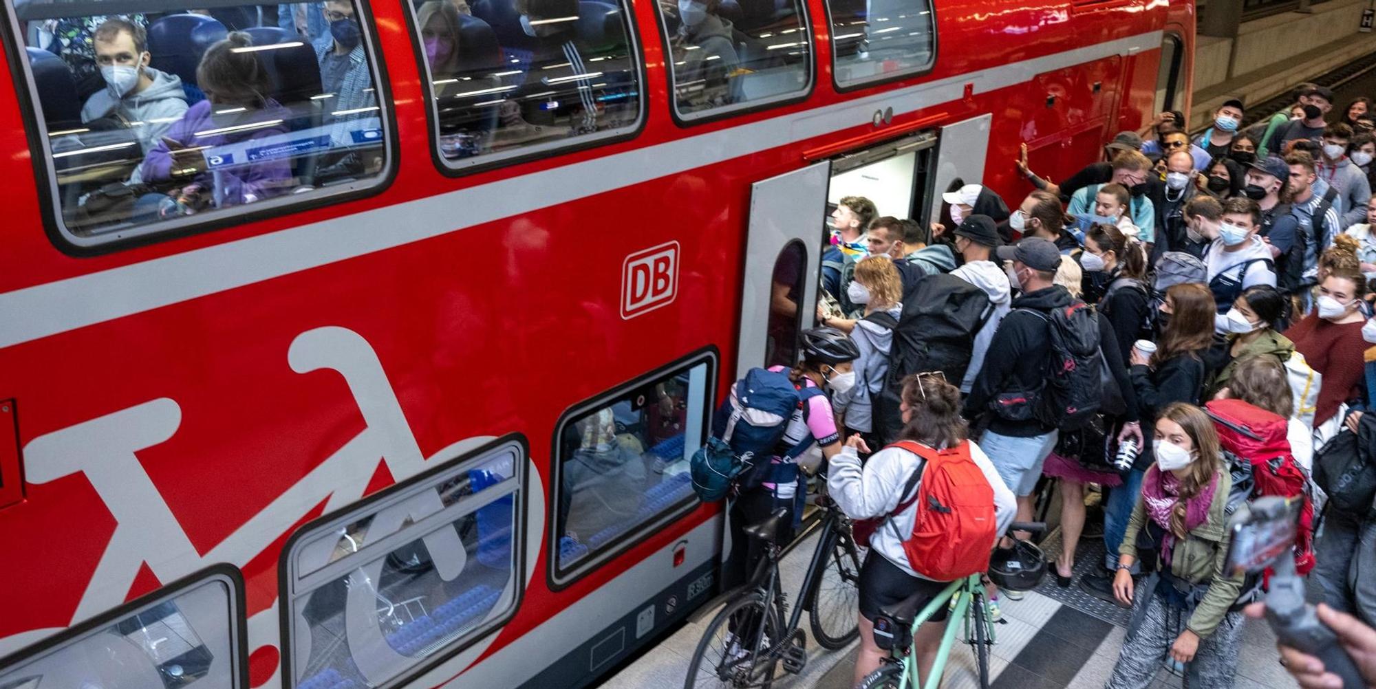 9-Euro-Ticket Gedränge Berlin