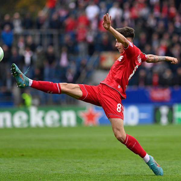 Denis Huseinbasic von Köln in Aktion.