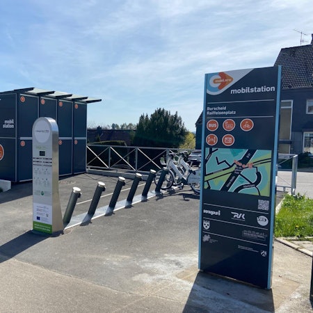 Mobilstation am Raiffeisenplatz Hilgen