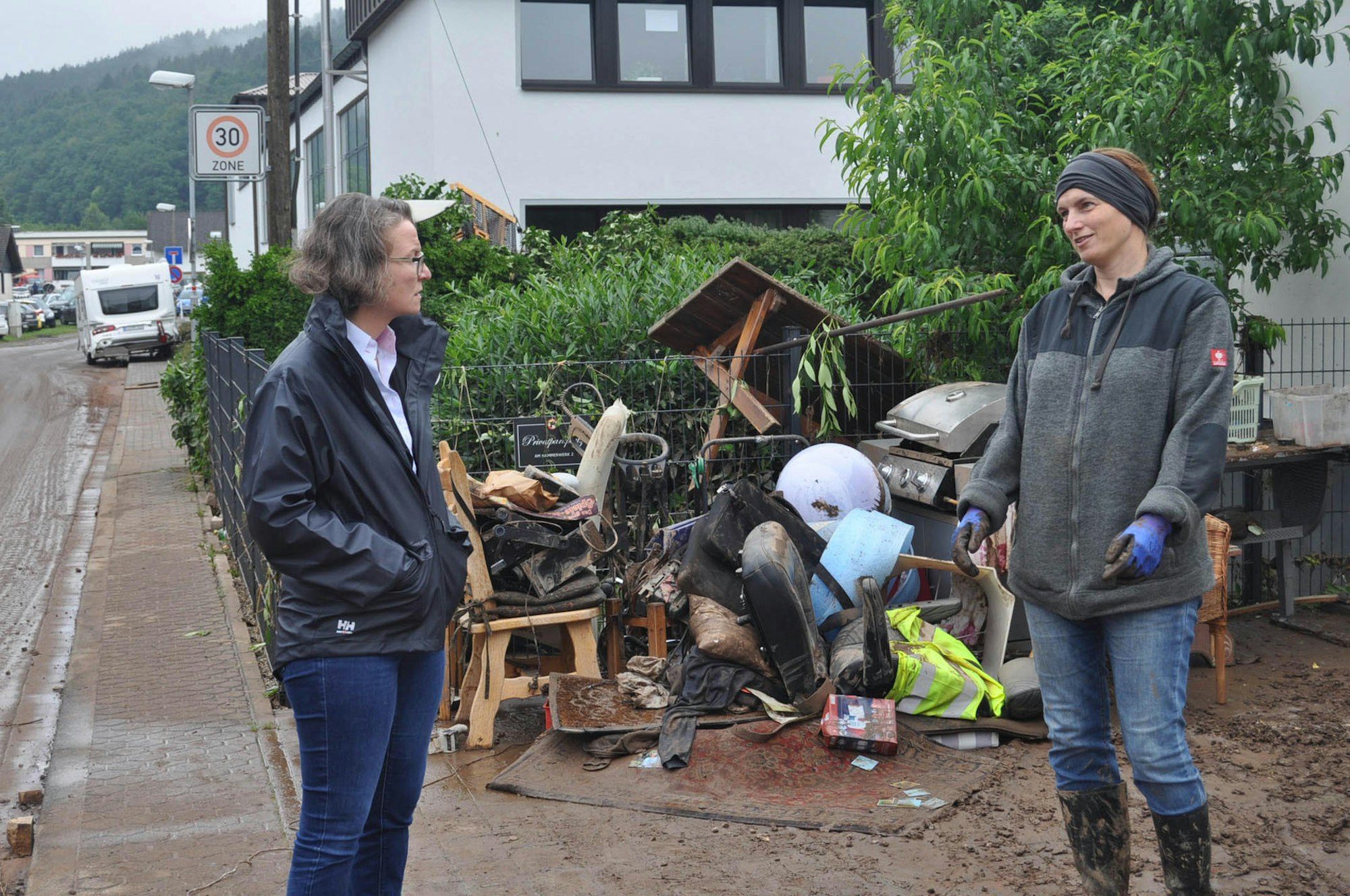 Fluttalk Scharrenbach NEU
