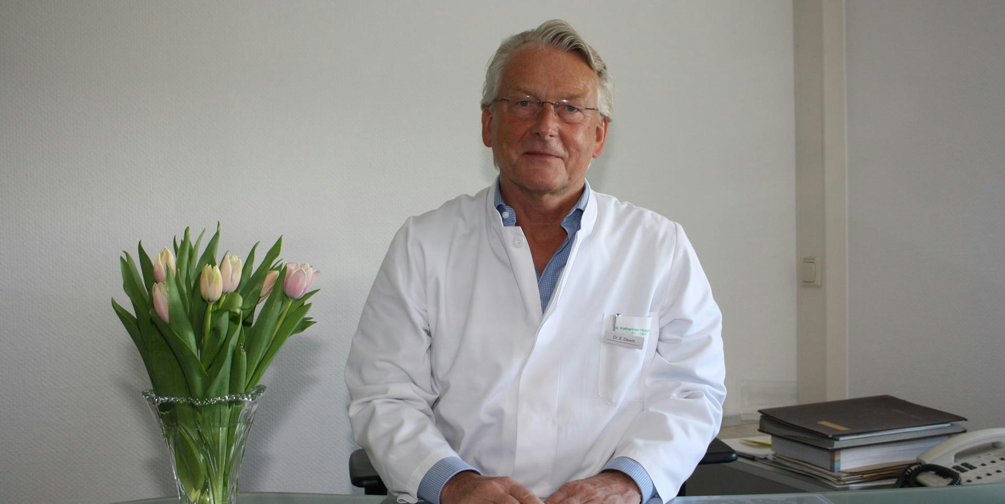 fr_Chefarzt_Dewitt,_Edgar_001