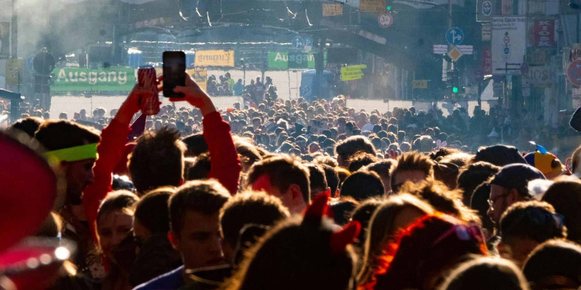 Rosenmontag im Zülpicher Viertel