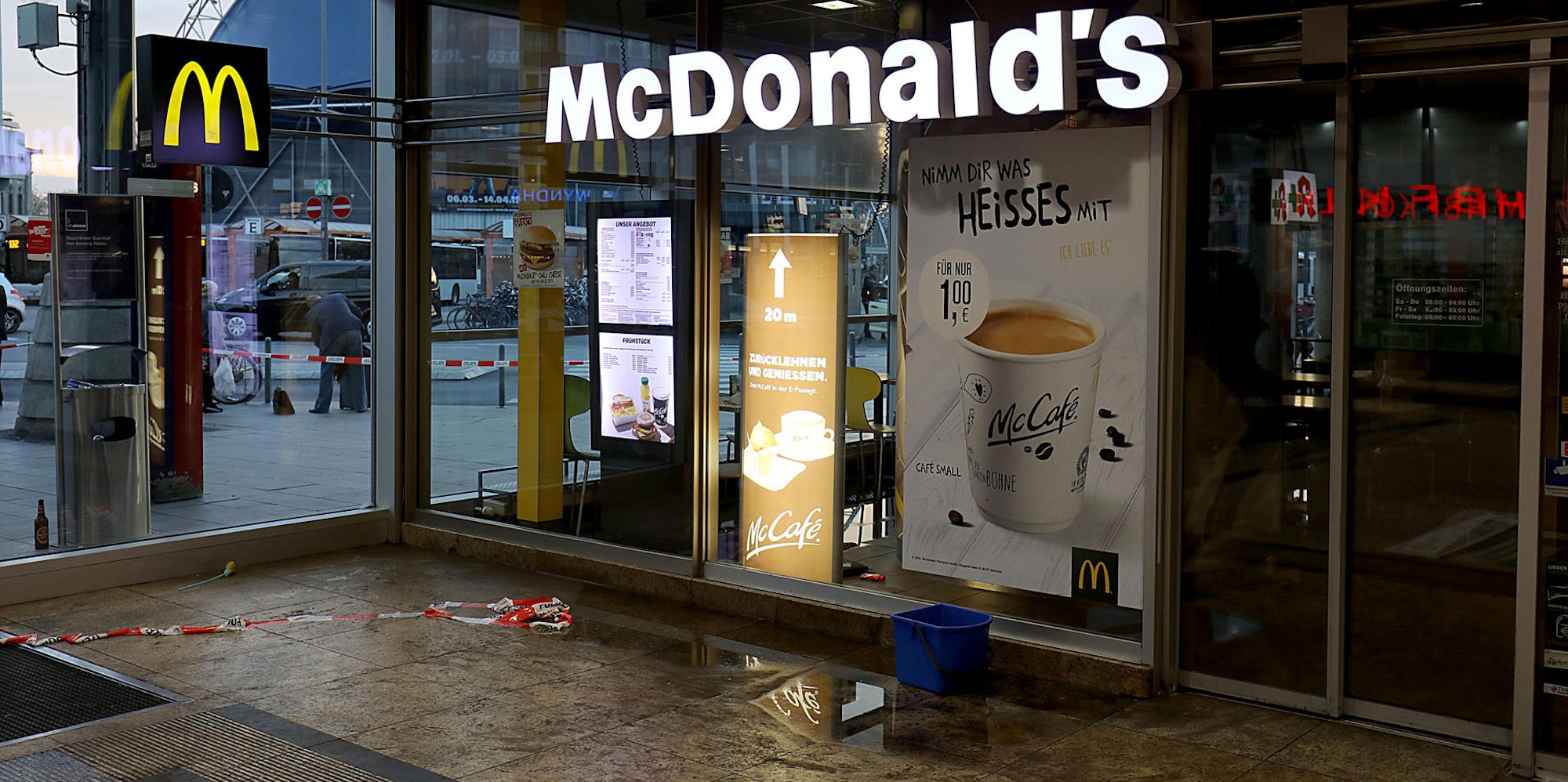 Schnellrestaurant im Hauptbahnhof
