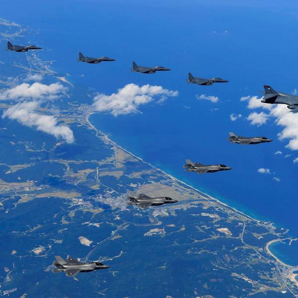 US B 1B Bomber