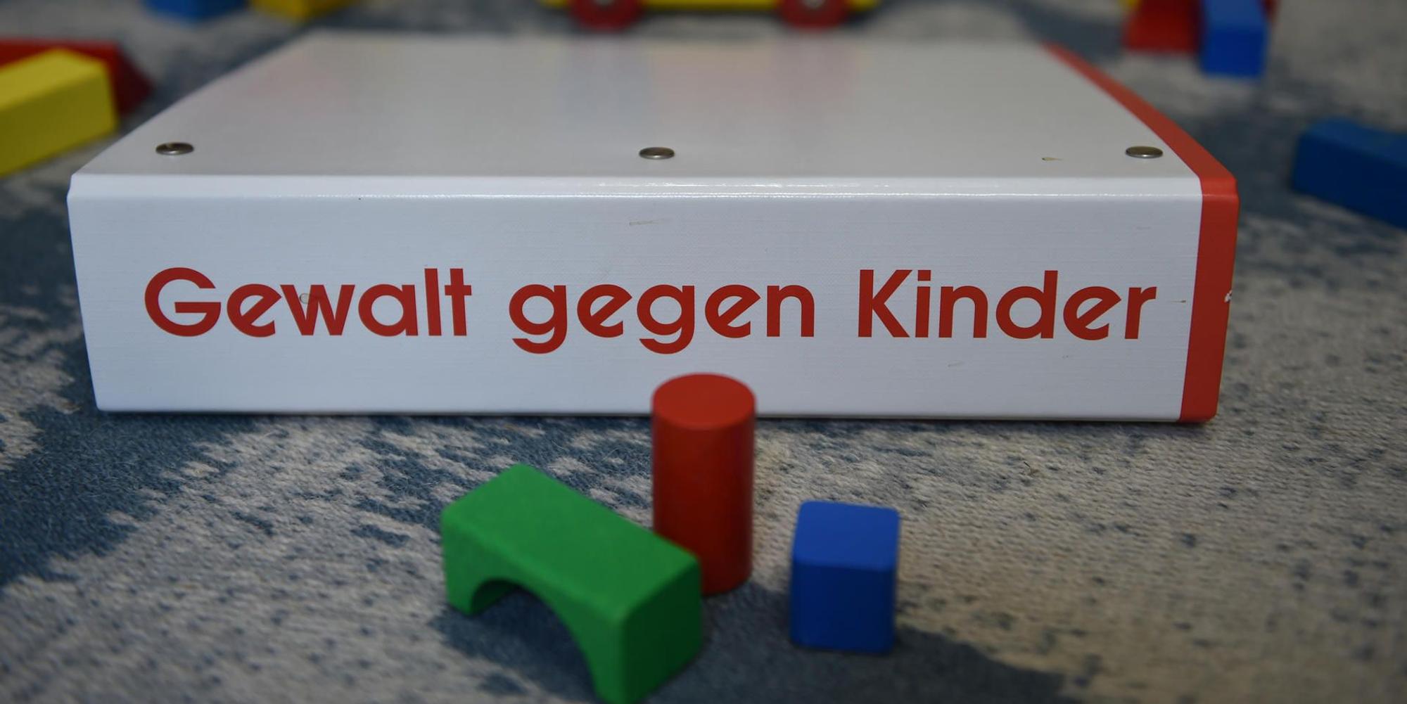 Gewalt an Kindern erkennen