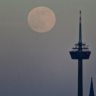 Mond Köln