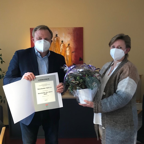 Ehrung Burscheider Tafel - Vors. Dagmar Zimmer