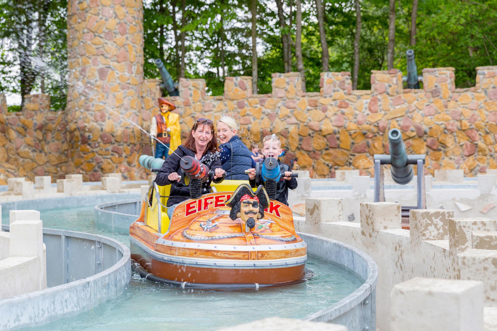 04eifelpark-gondorfer-piratenschlacht