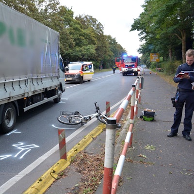 Hürth Unfall Lkw Elfjährige LAMPARTER