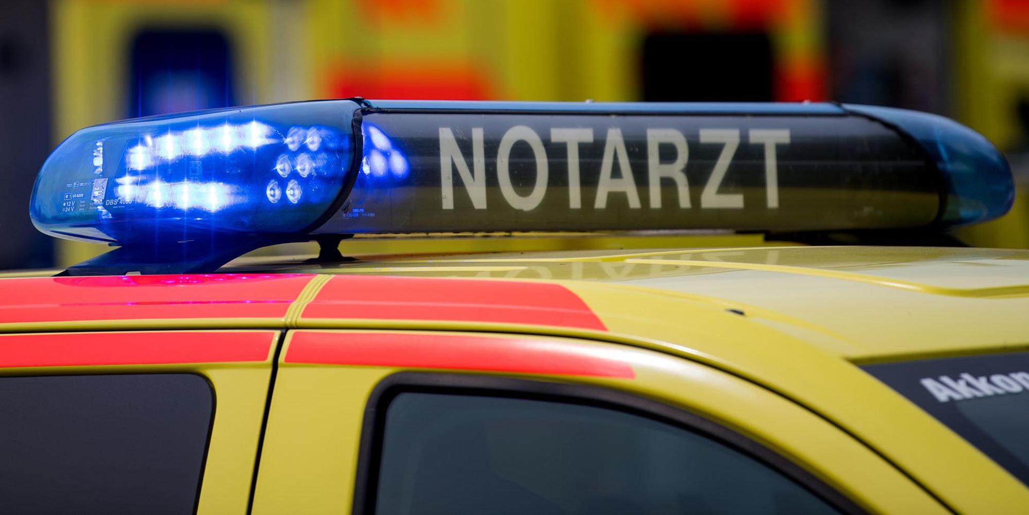 Notarzt Krankenwagen Symbolbild 120918