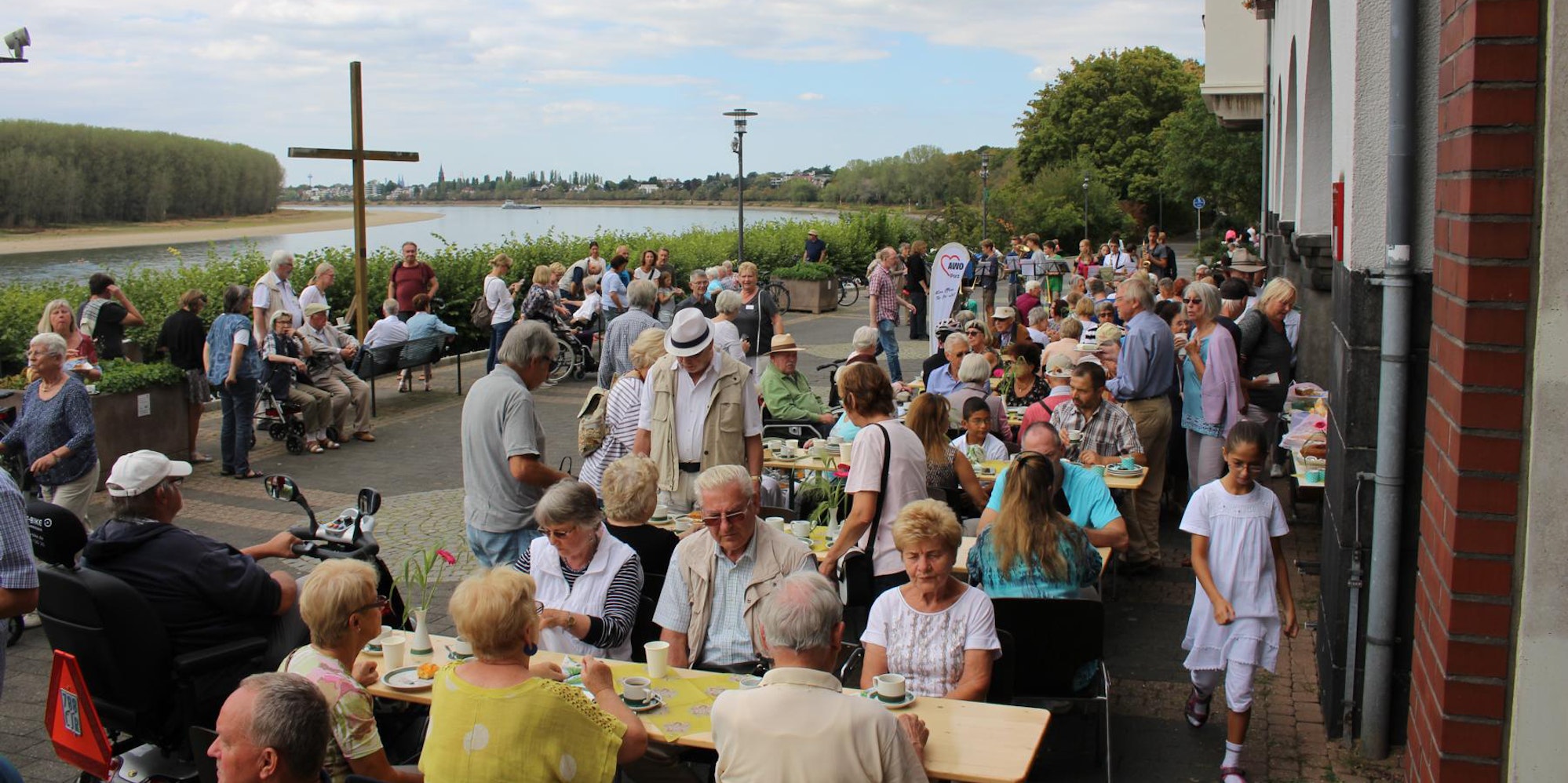 KP_Cafe_Rheinboulevard