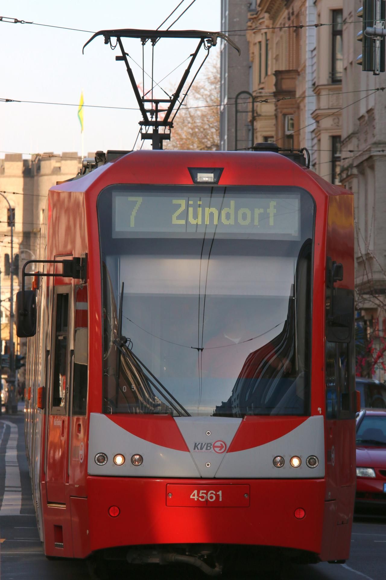 KVB Bahn Linie 7