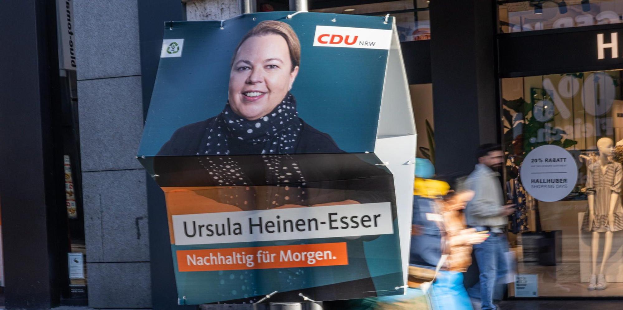 Hienen_Esser_Plakat_mbo-2_2
