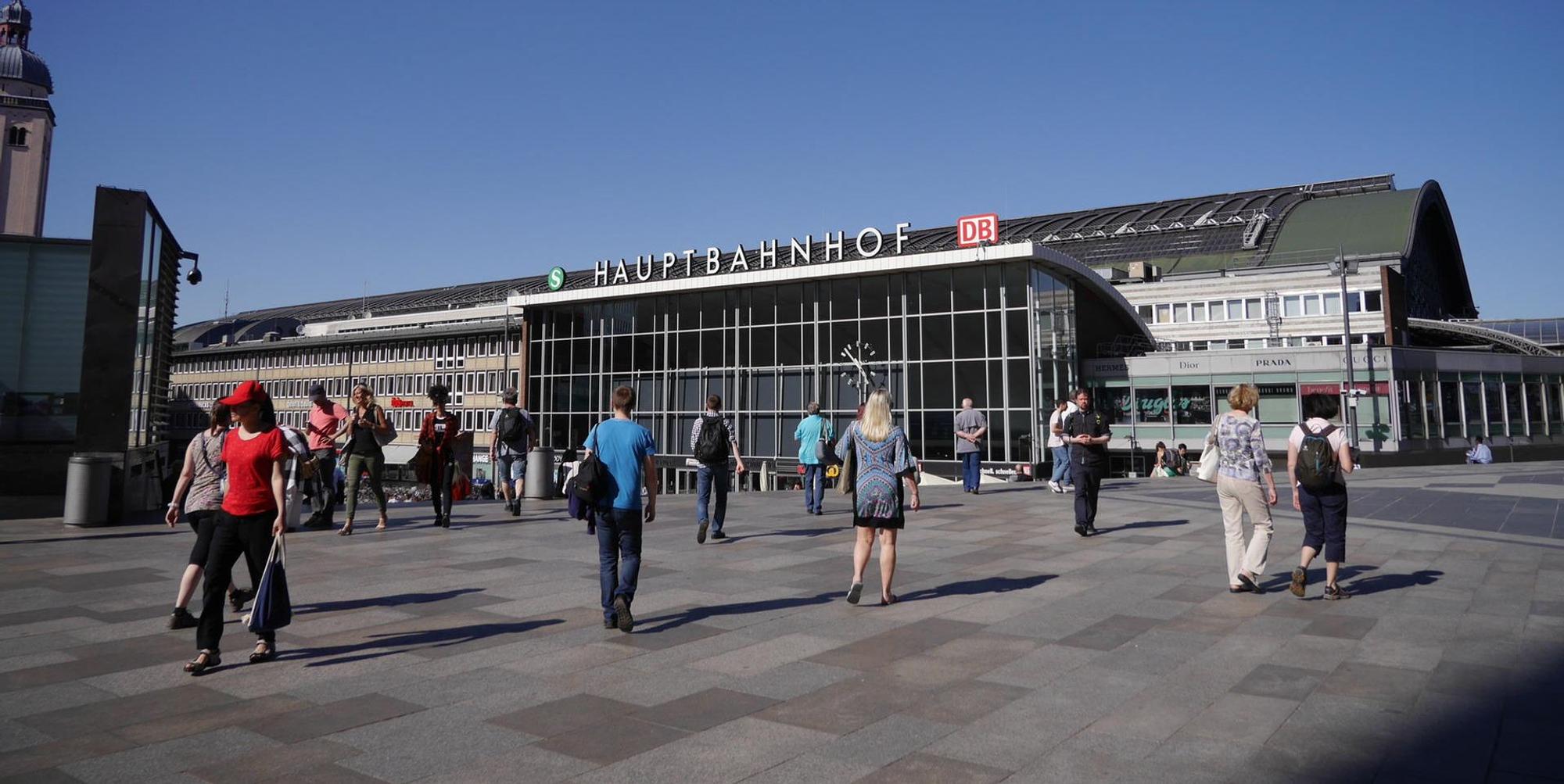 Hauptbahnhof (2)