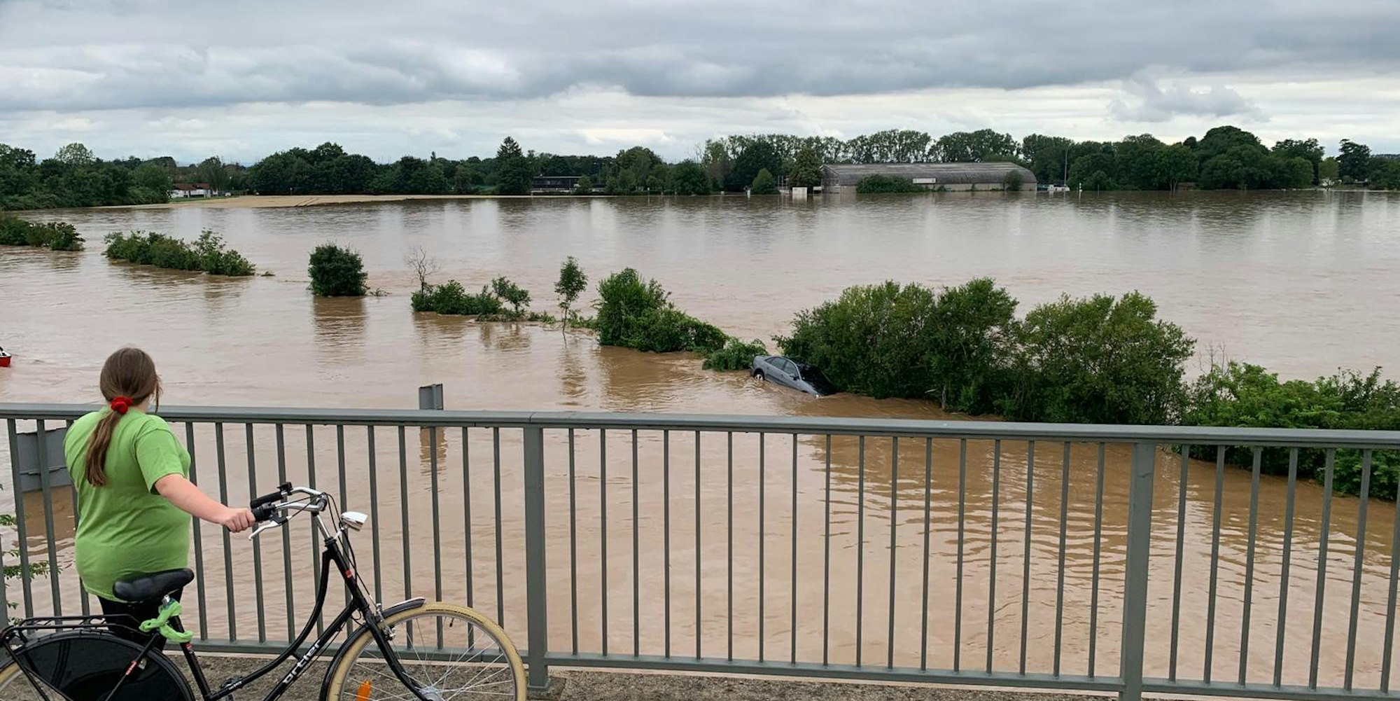 Hochwasser Erftstadt Brücke