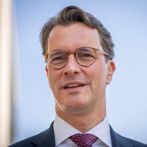Wüst Arbeitsplätze 130522