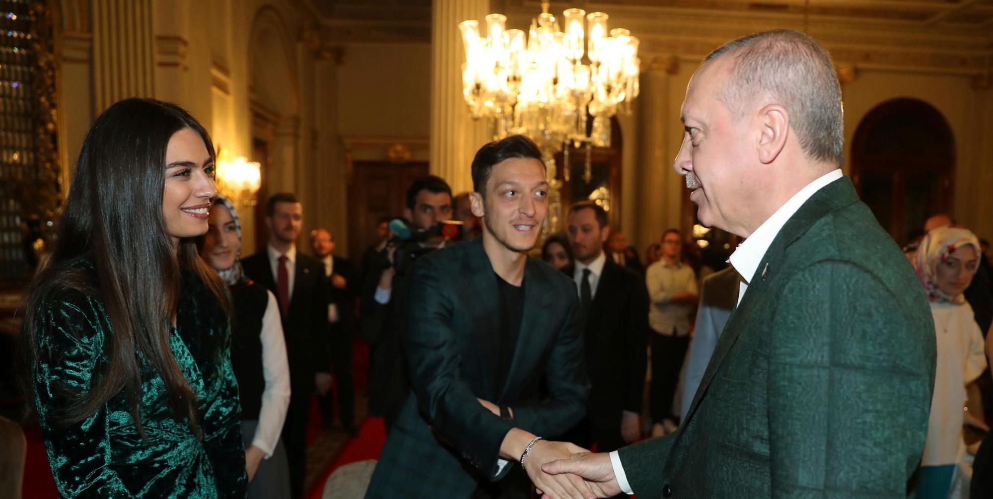 Mesut Özil Recep Tayyip Erdogan Amine Gülse