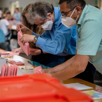 cob_20210926_Briefwahlzentrum_mit_OB_u_Diemert_Messe_6