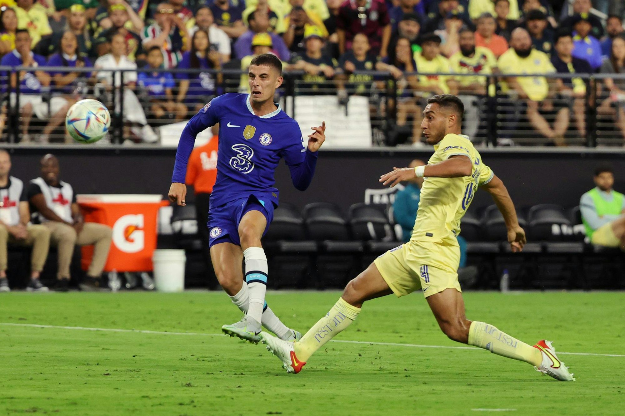 Havertz be seinem Schuss aufs To