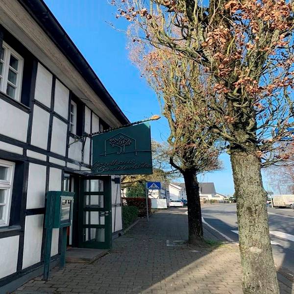 Henn außen Scheiderhöhe