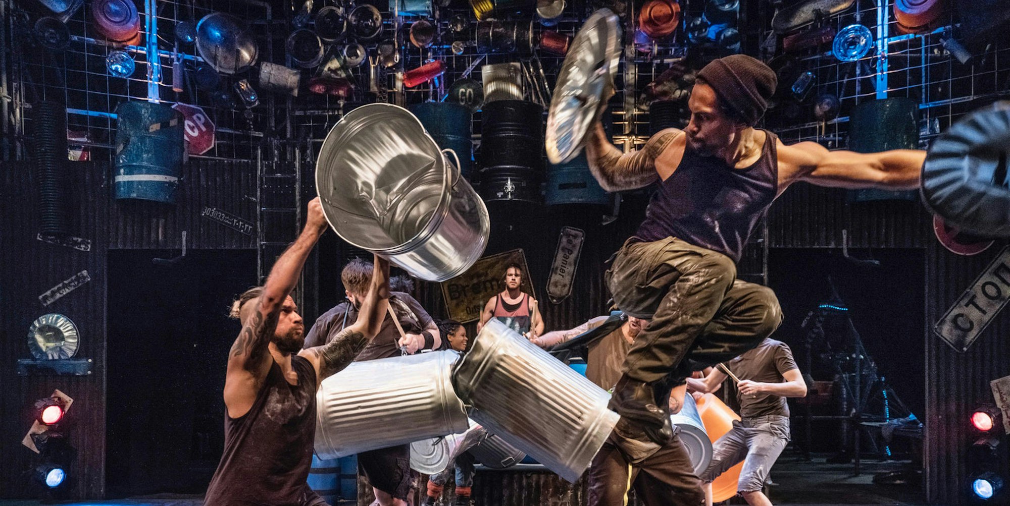 stomp-foto-01-credit-steve-mcnicholas
