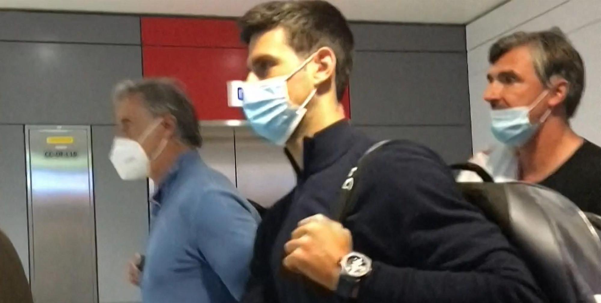 Djokovic am Flughafen