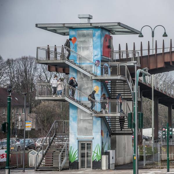 treppenturm-bahnhofsbruecke--leverkusen_ALF_6560