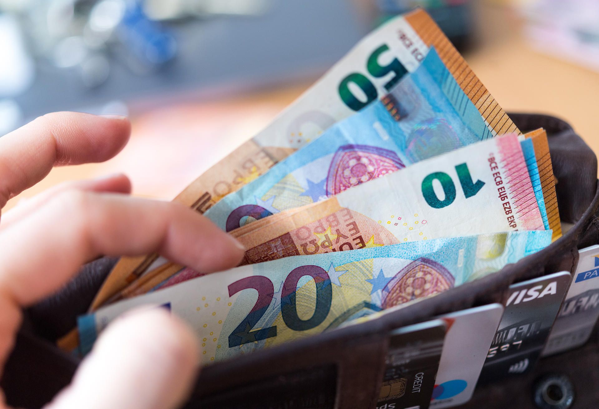 Geld in Portemonnaie