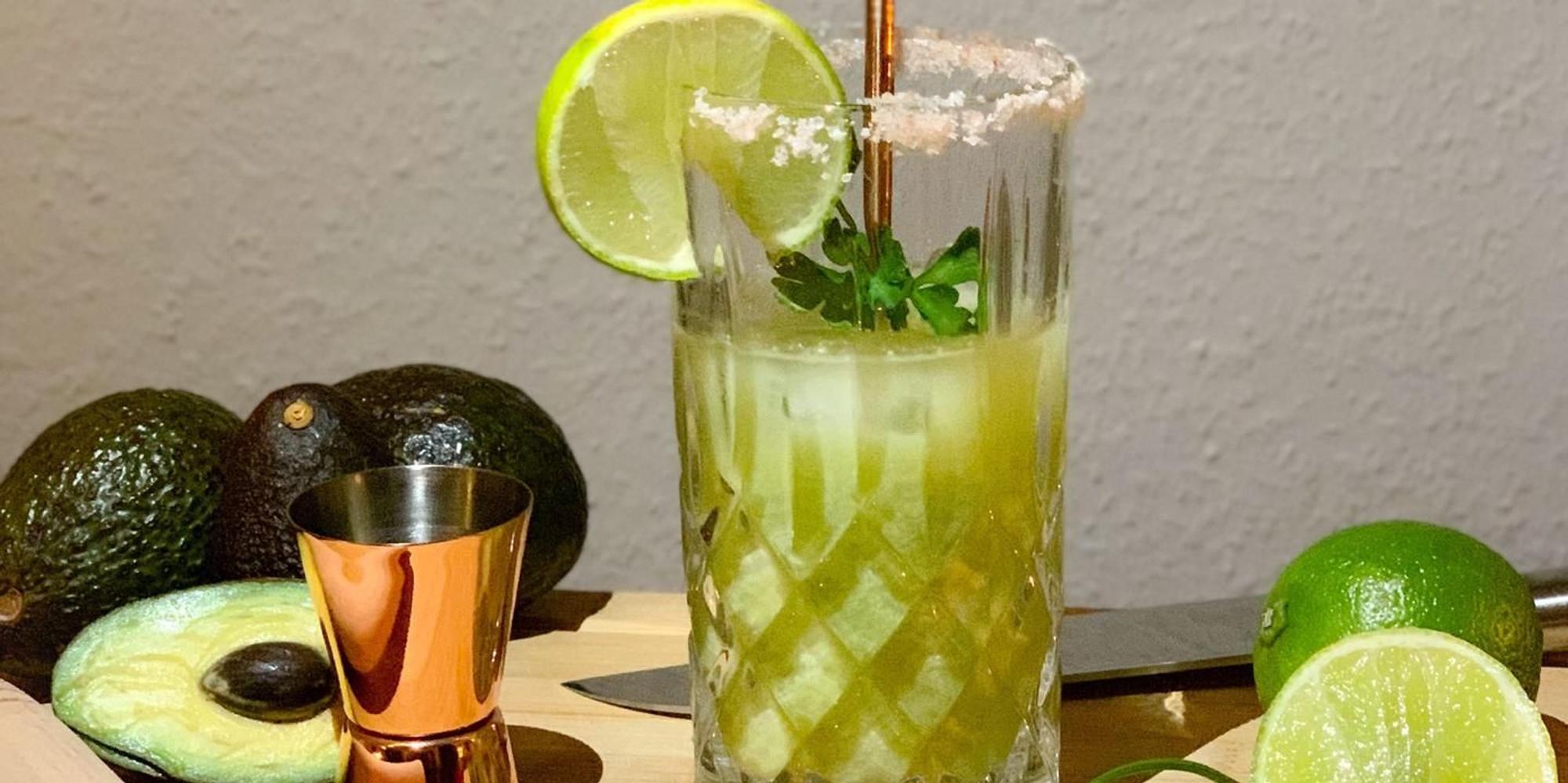 sommerdrink mit avocado