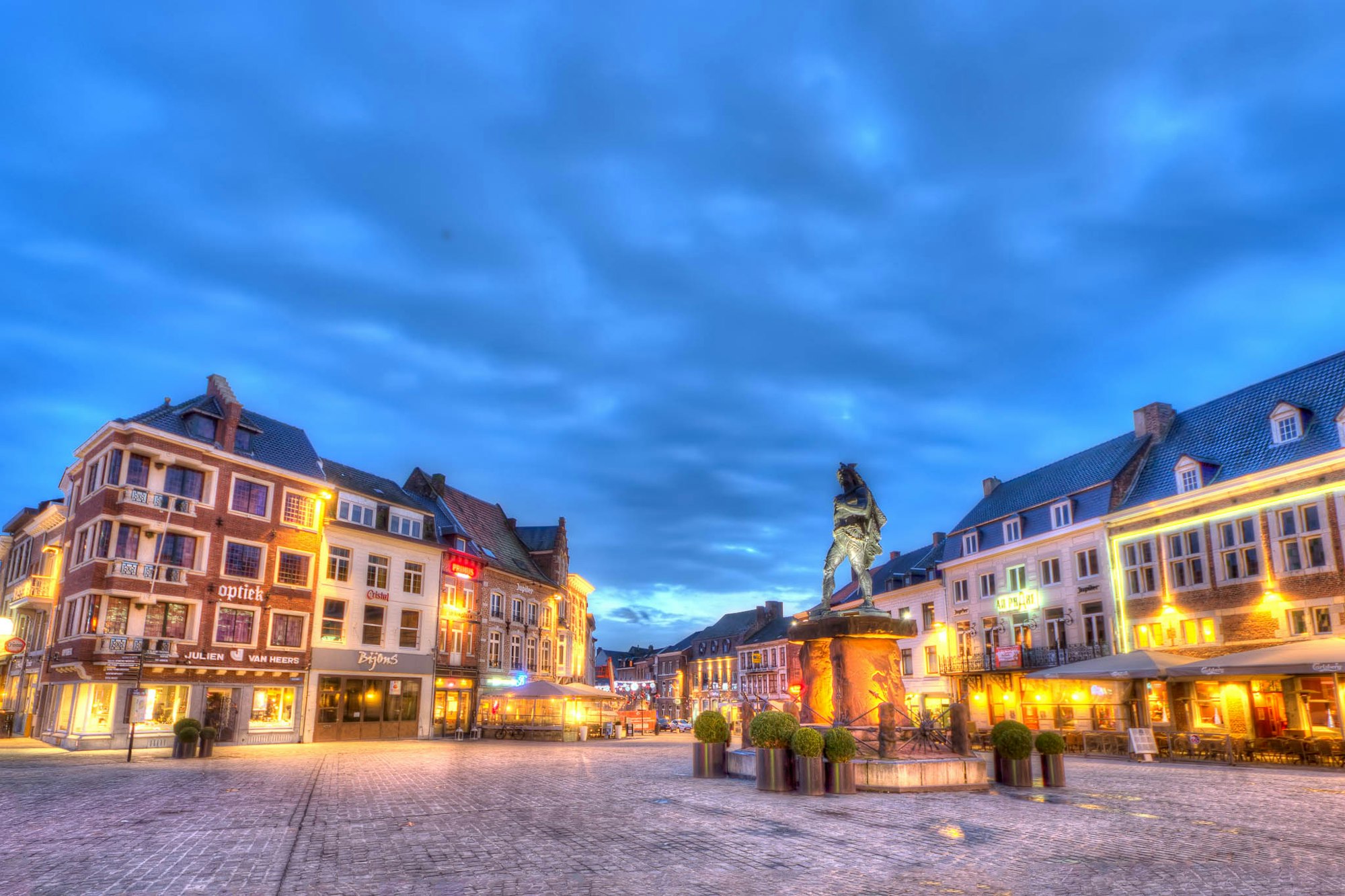 tongeren-platz Daniel Pell