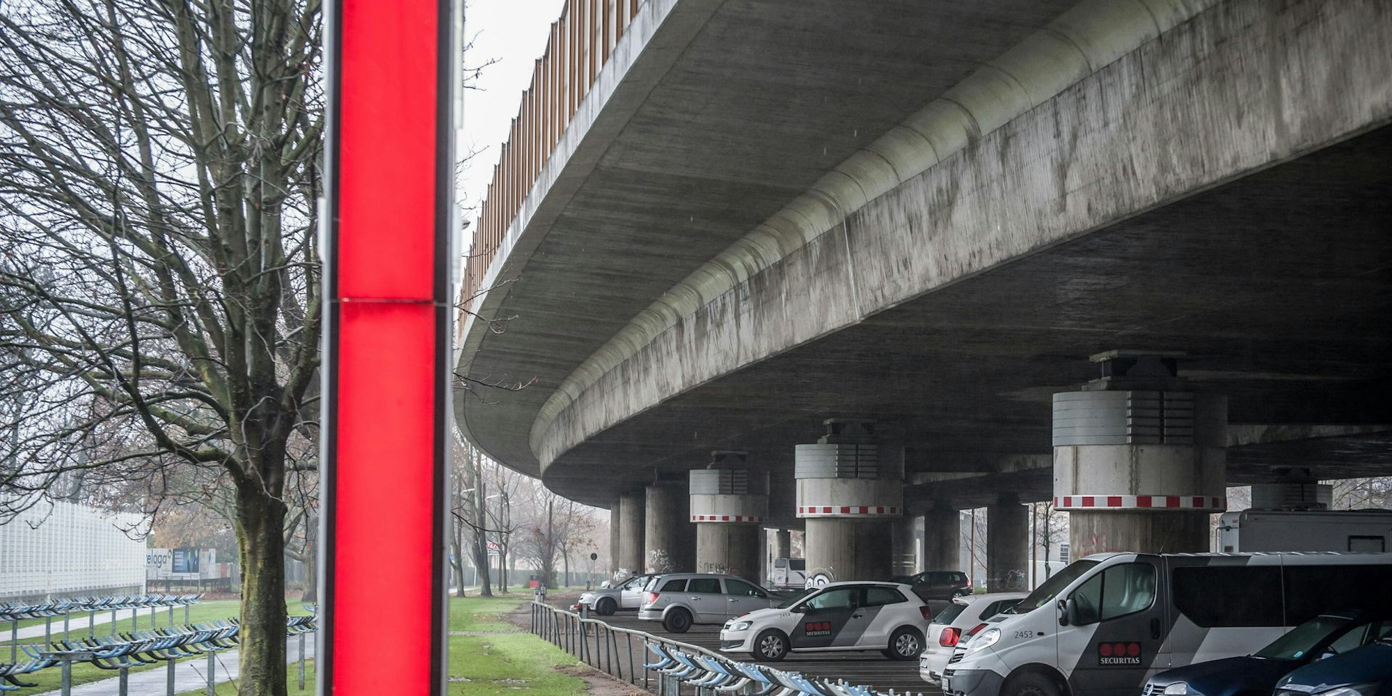 stelze-autobahn_leverkusen_ALF_3755