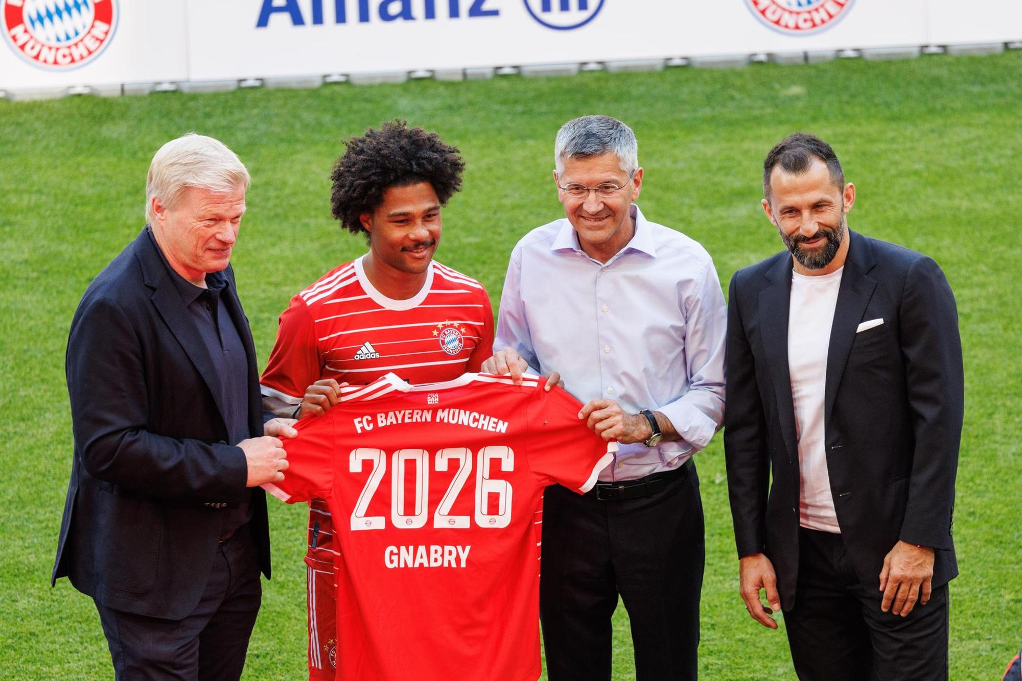 Gnabry verlängert