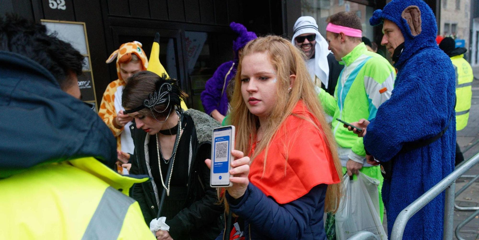 Impfkontrolle Karneval Symbol 161121