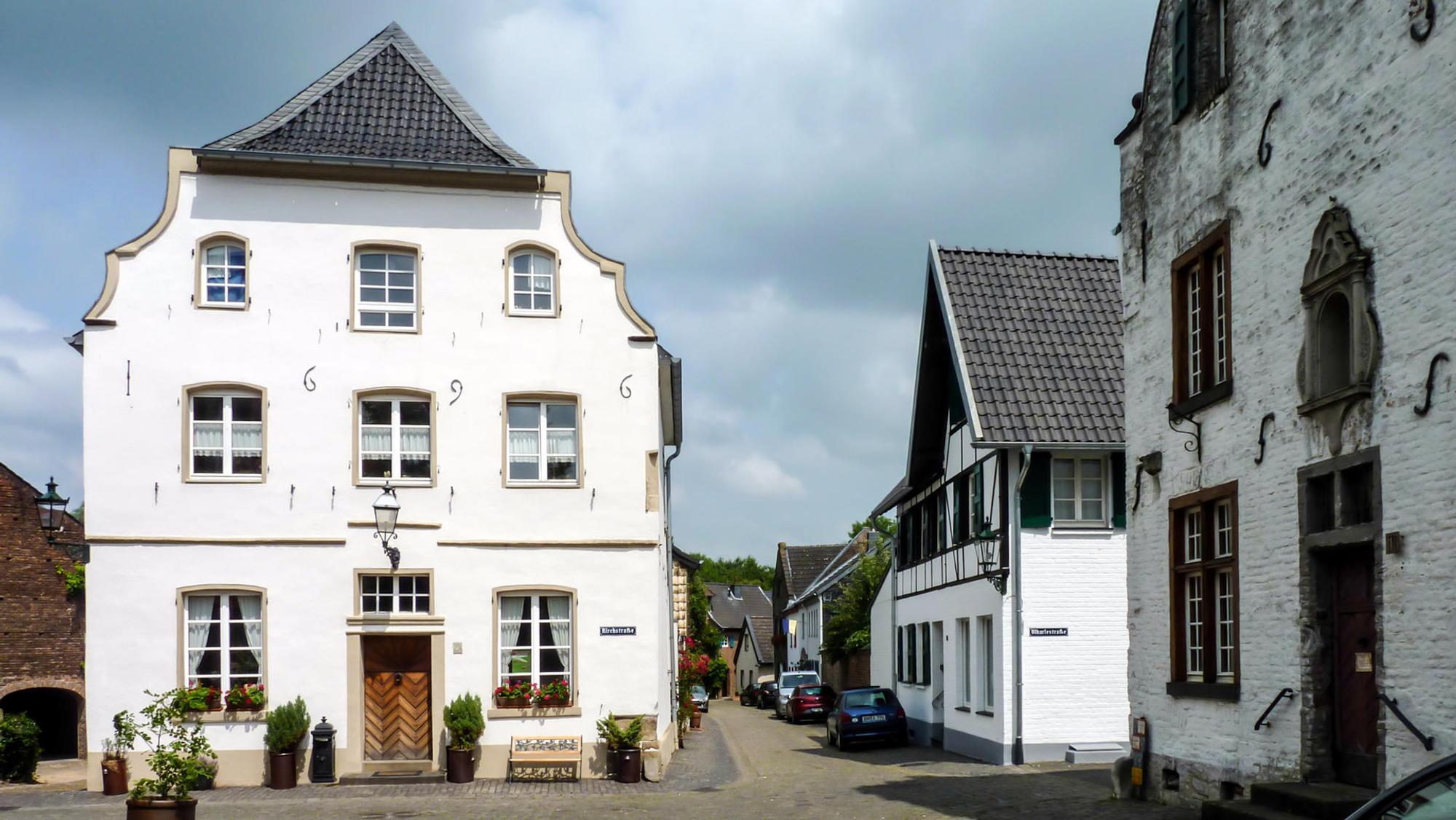 Alt-Kaster_Kirchstraße Wiki 3.0 NoRud