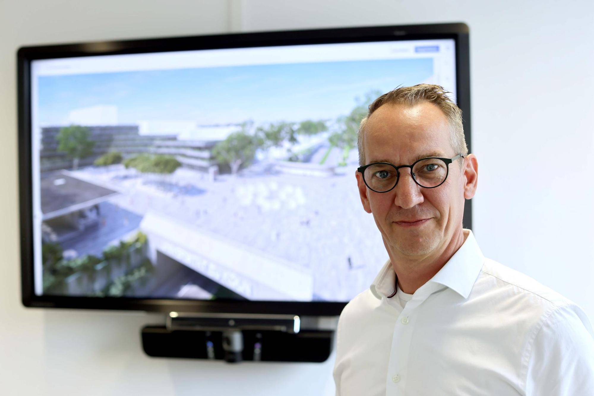 nab220711_Uni_Baudezernent_Gerhards_01