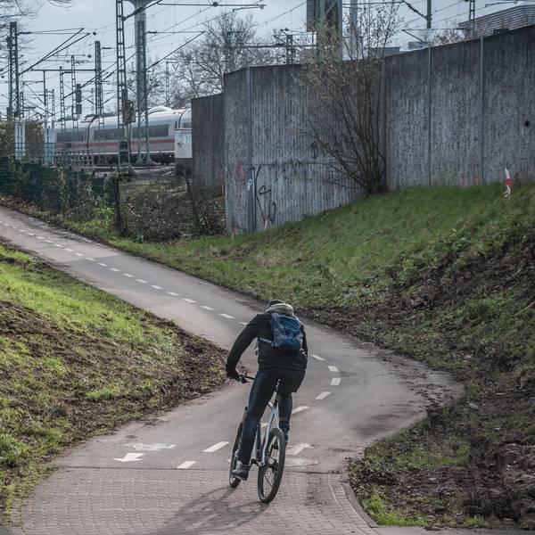 Radverkehr-dhuennradweg--leverkusen_ALF_6111