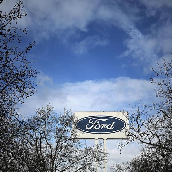 Ford Logo Köln dpa