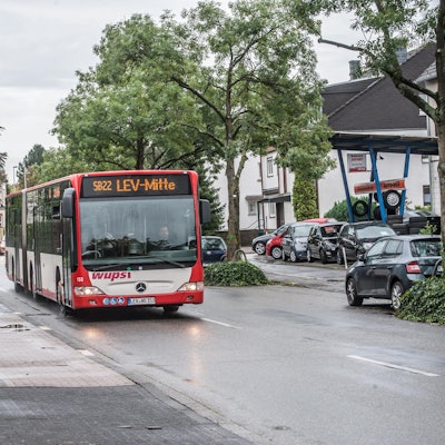 leverkusen-busspur-odentaler-str--ALF_6563