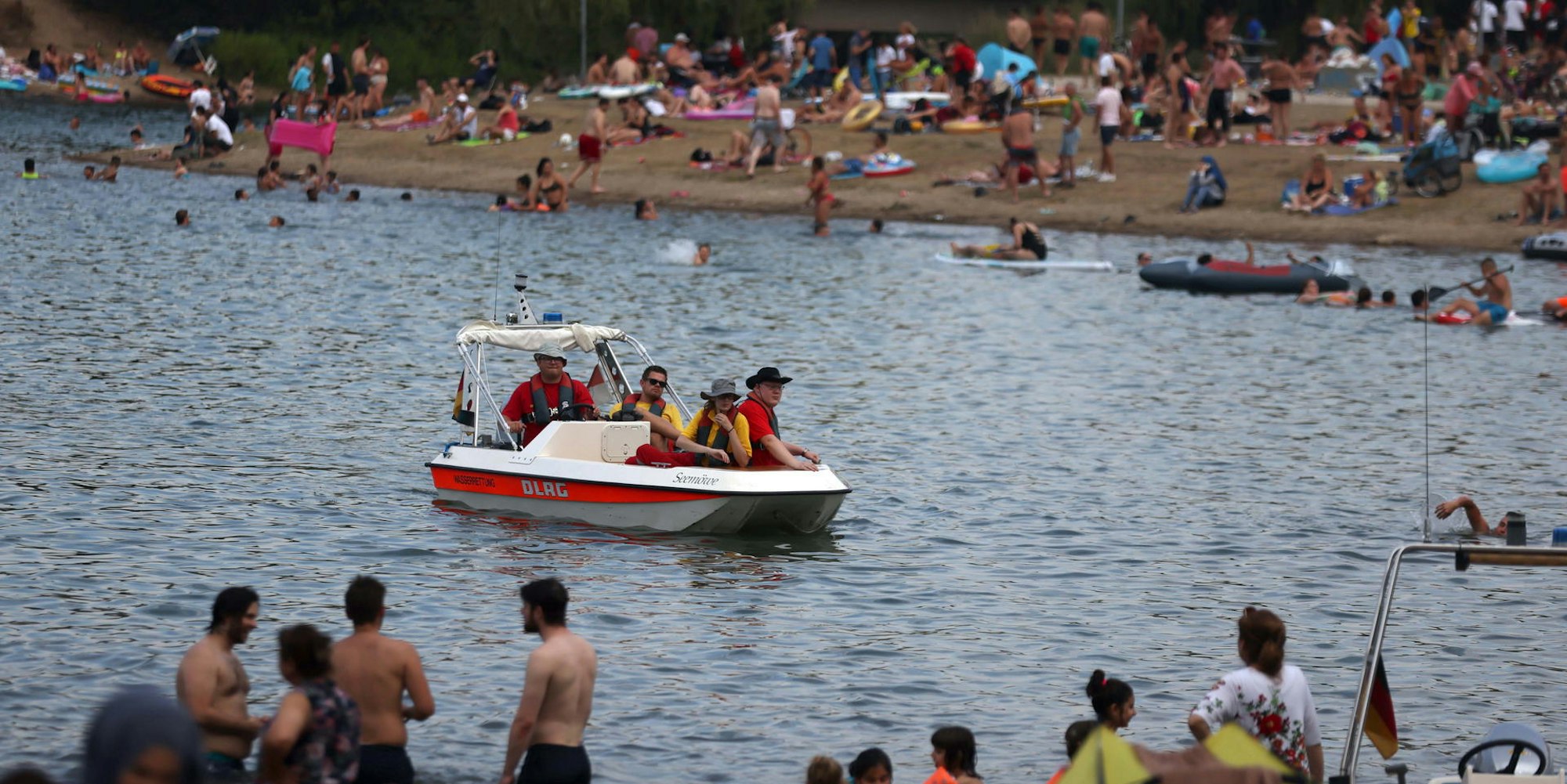 nab200809_Fuehlinger_See_DLRG_01