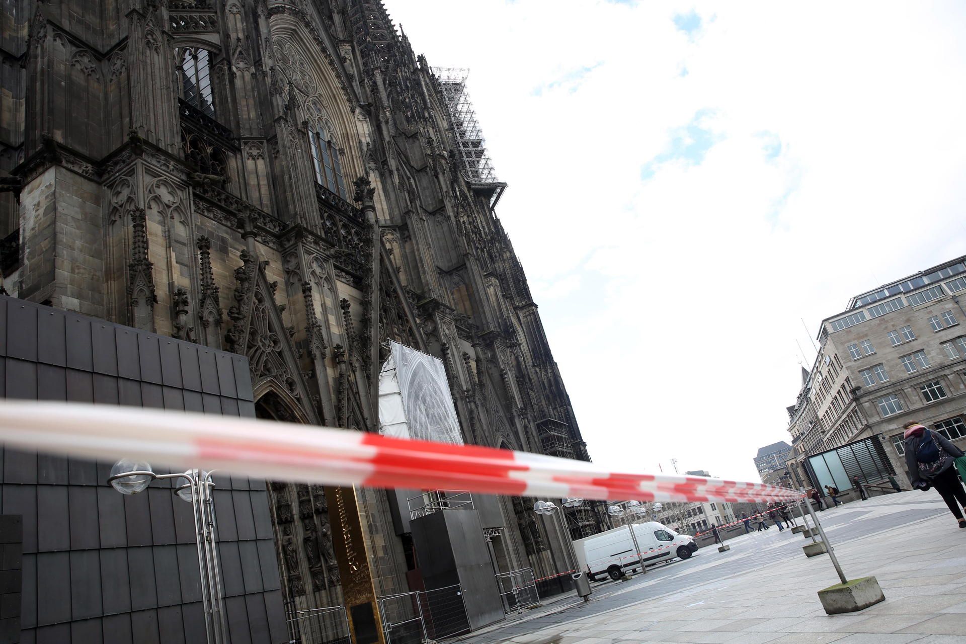 nab190311_Sturm_Dom_04