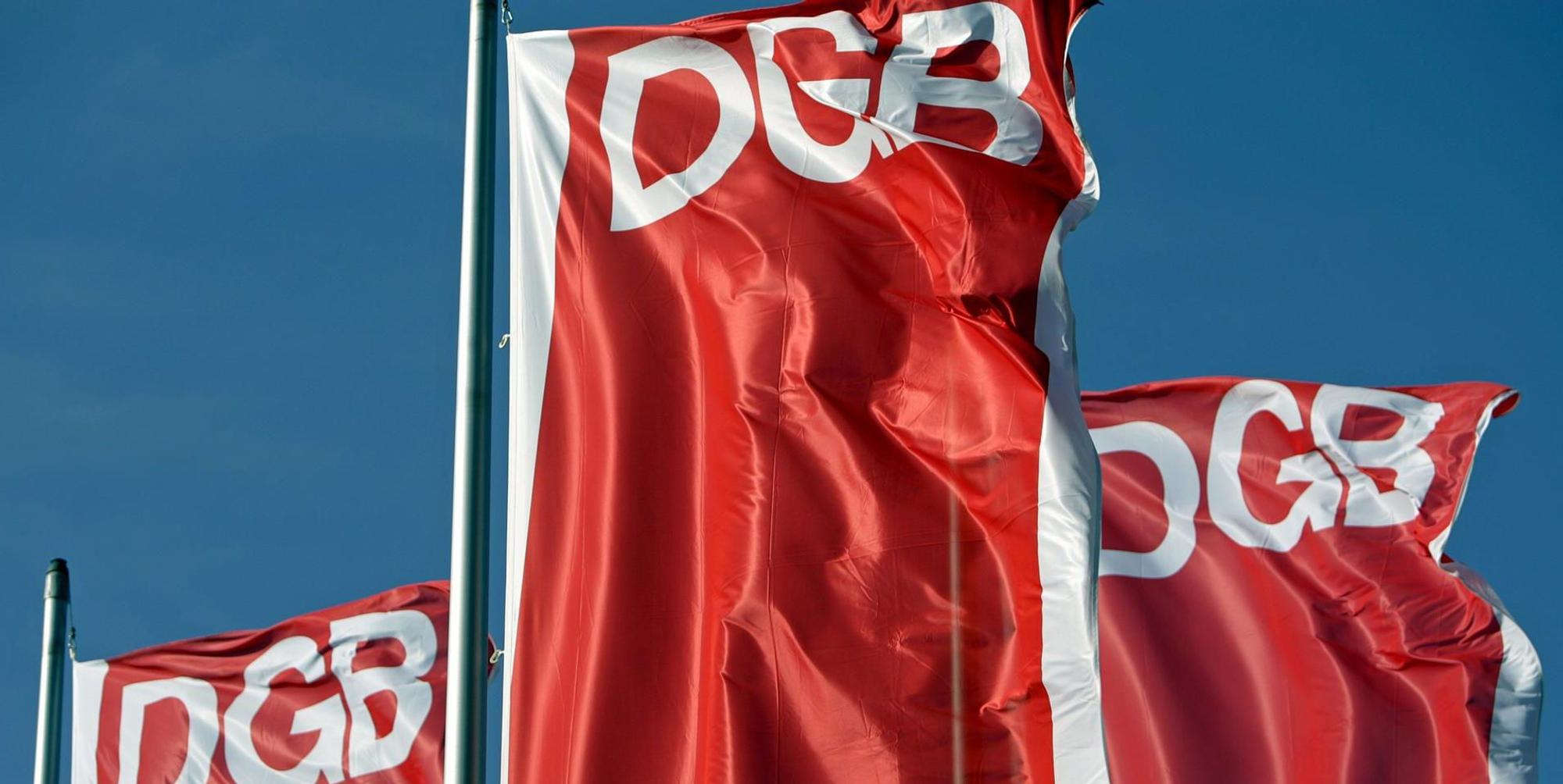 DGB 300422
